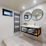 Lo-ghis Xs Apartamento